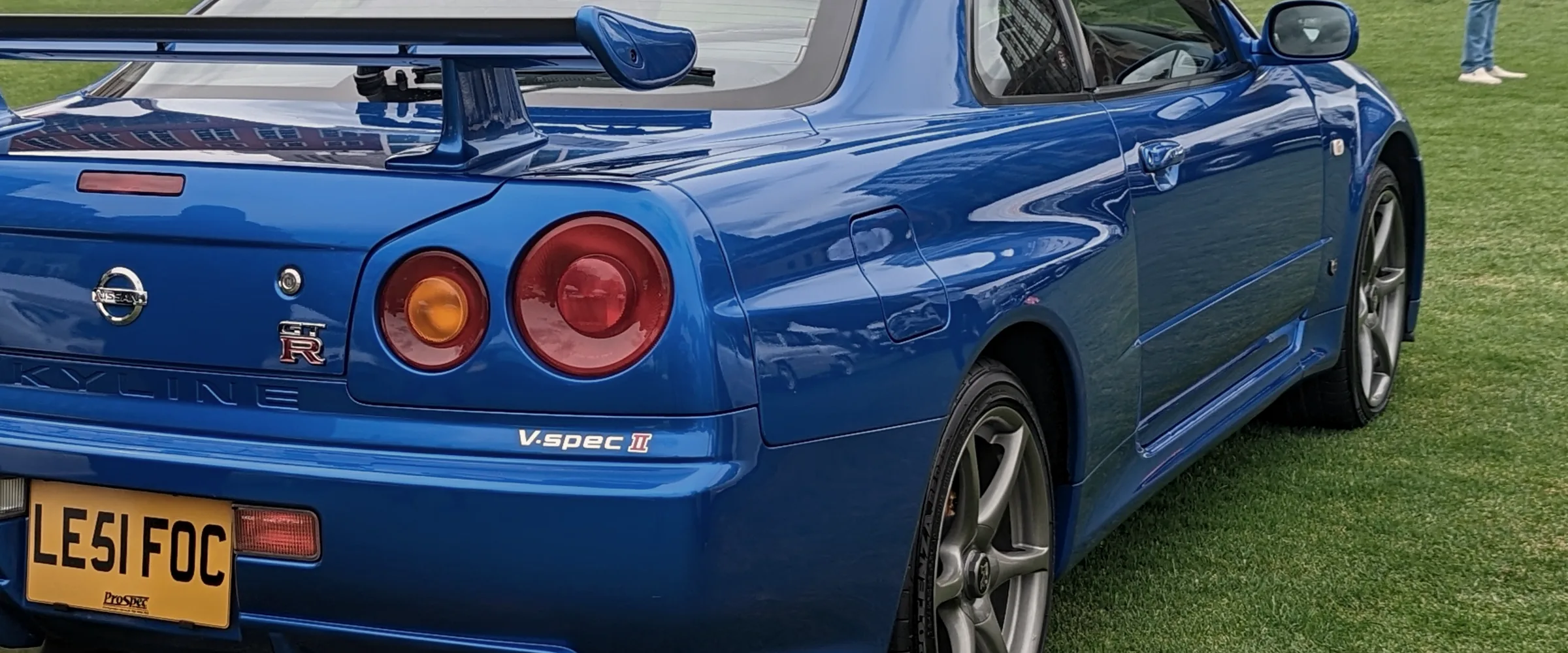 A Nissan Skyline GT-R R34, one of the cars rated at 276 bhp